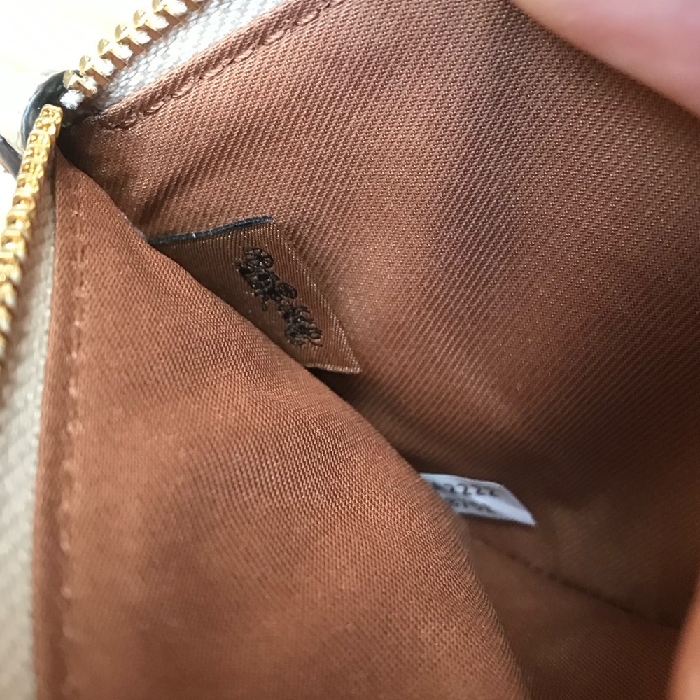 Coach wallet🎈🎈 - Picture 9 of 10